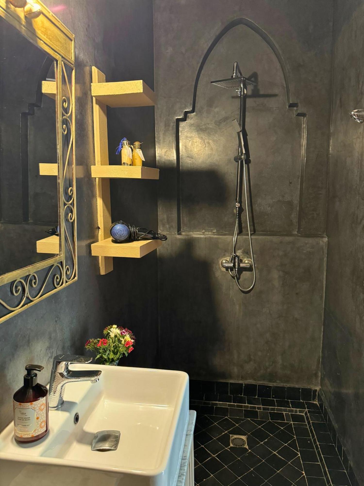 Villa Nour El Makina Luaran gambar